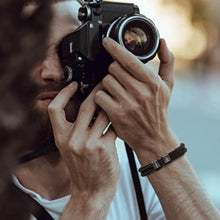 Lade das Bild in den Galerie-Viewer, Lederarmband mit Namen jouelei