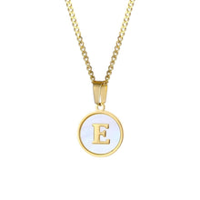 Lade das Bild in den Galerie-Viewer, LOANYA personalisierte Süßwassermuschel Buchstabenkette Loanya 40 cm E