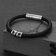 Lade das Bild in den Galerie-Viewer, LOANYA personalisiertes Lederarmband mit Abdrücken jouelei