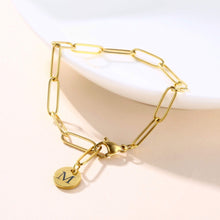 Lade das Bild in den Galerie-Viewer, Tayna Gliederarmband mit Initiale JOUELEI