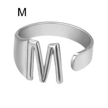 Lade das Bild in den Galerie-Viewer, Unique Buchstaben Ring jouelei Silber M 

